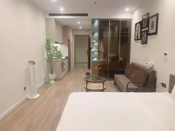 Apartment Homeatay 1821 *