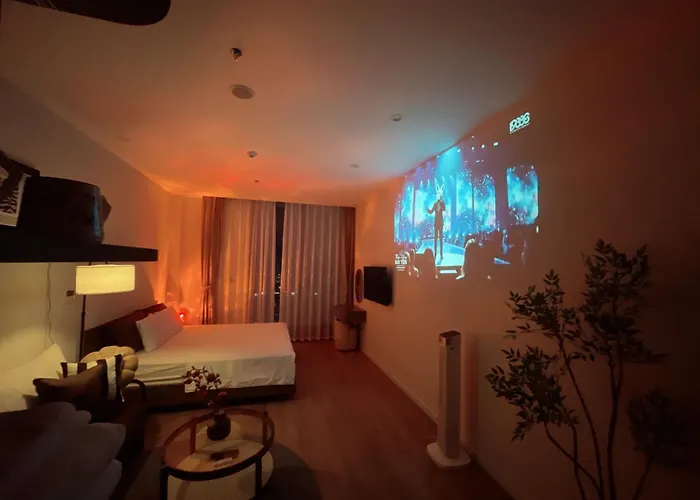 Homeatay 1821 Apartment Ha Long